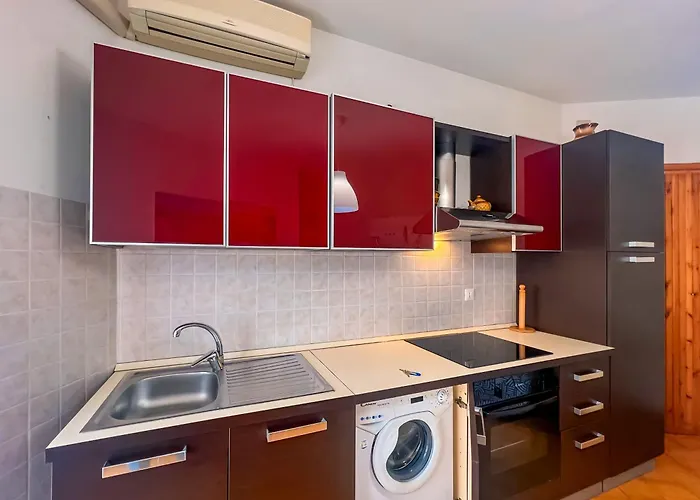 Miriam Бибионе